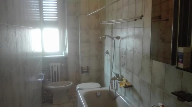VENDESI TRILOCALE LUMINOSO IN ZONA LUCENTO. OTTIMO PREZZO! - Foto 9