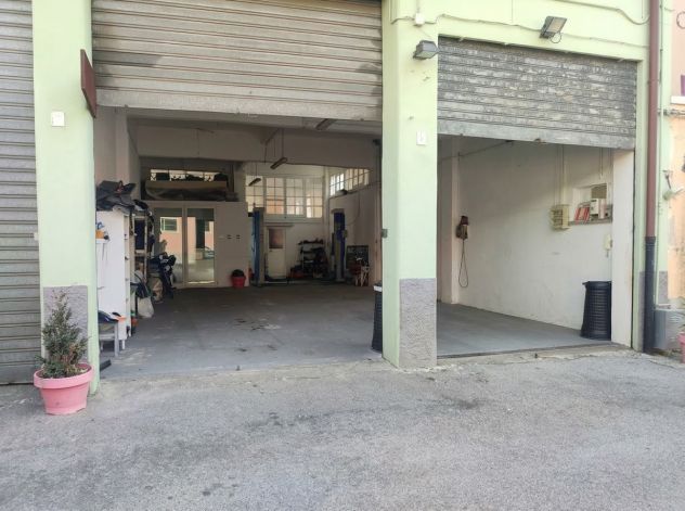 Locale in affitto Sestri Ponente