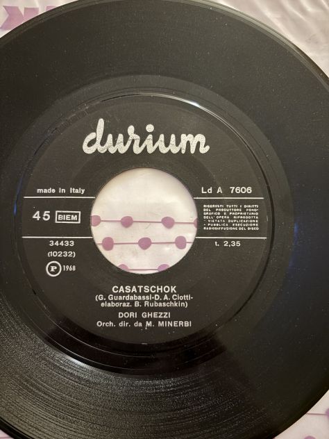 VINILE RARO 45:DORI GHEZZI”CASATSCHOK”-“PER UN ANNO CHE SE NE VA”1’STA - Foto 4