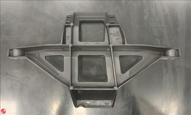 1009853 STAFFA SUPPORTO MOTORE MICROCAR MGO 2