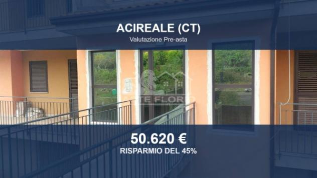 Immobile in asta di 126 m² con più di 5 locali e box auto in vendita a Acireale
