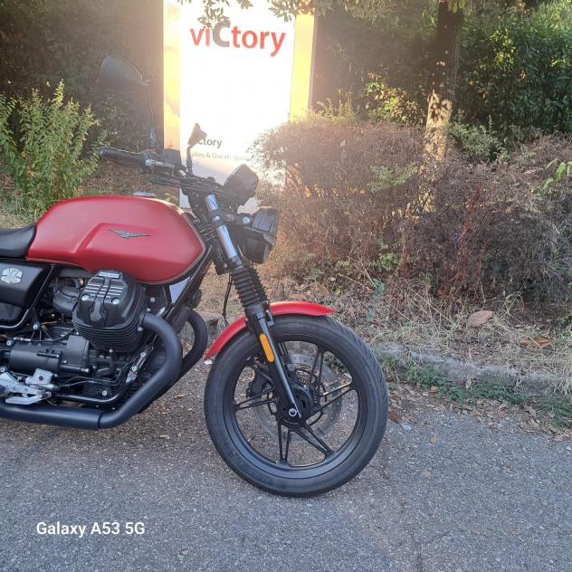 Moto Guzzi V7 STONE - Foto 3