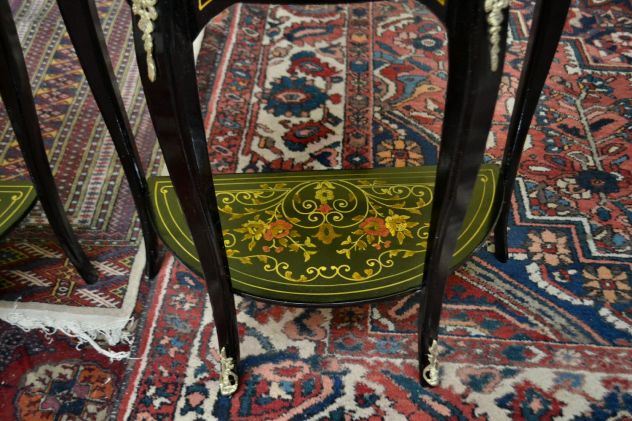 Coppia di tavolini – console ebanizzati mezzo giro stile Luigi XV - Foto 5