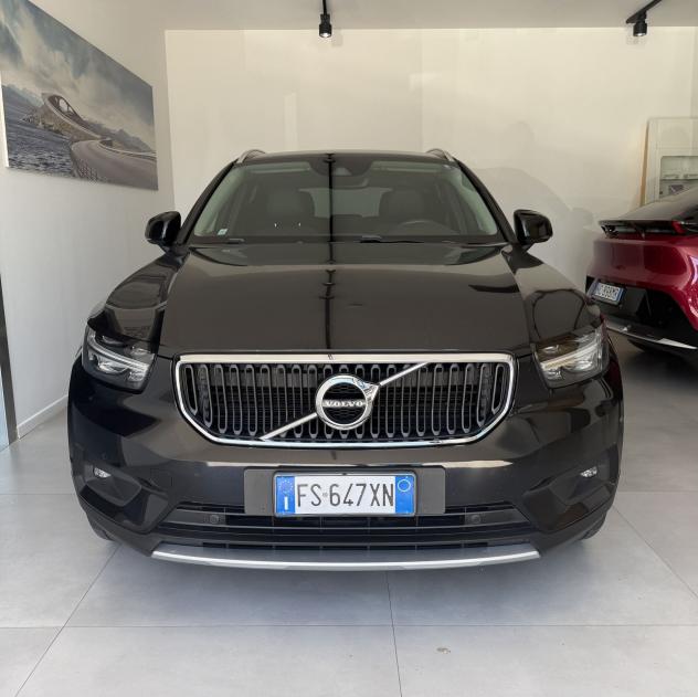 Volvo XC40 D3 Geartronic Momentum - Foto 2