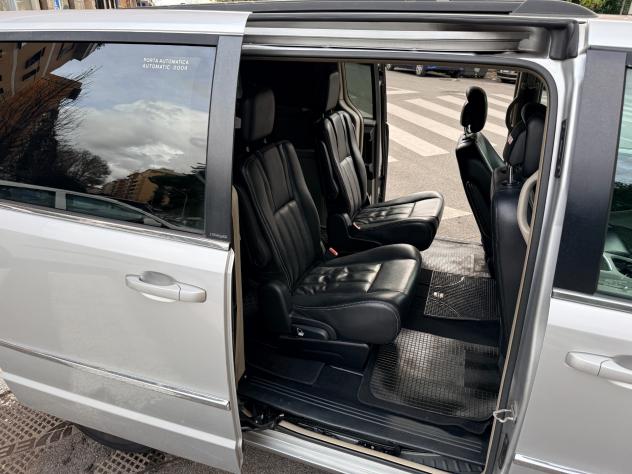 Lancia Voyager 2.8d 163cv Automatica 7 Posti - Foto 8