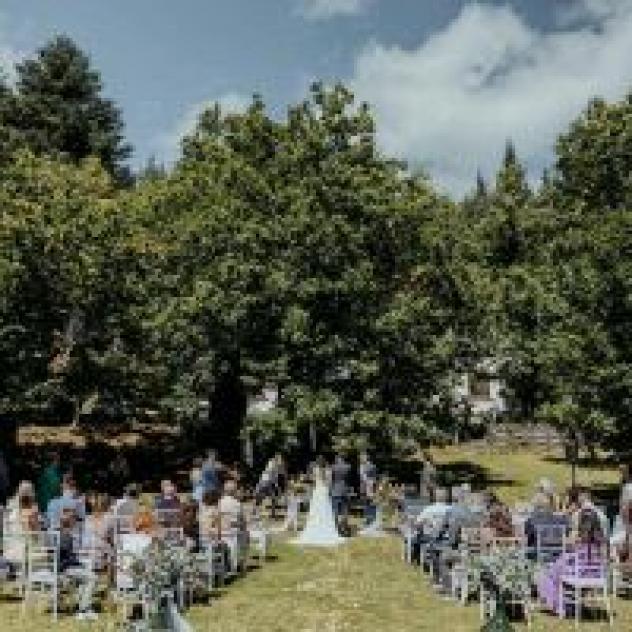 Il Castagno Albergo e Casa Vacanze di Govi Alessandro e Magnani Cristina S.n.c.