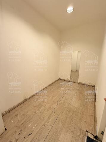 ALBENGA – LOCALE COMMERCIALE IN AFFITTO NEL CUORE DEL CENTRO STORICO - Foto 7