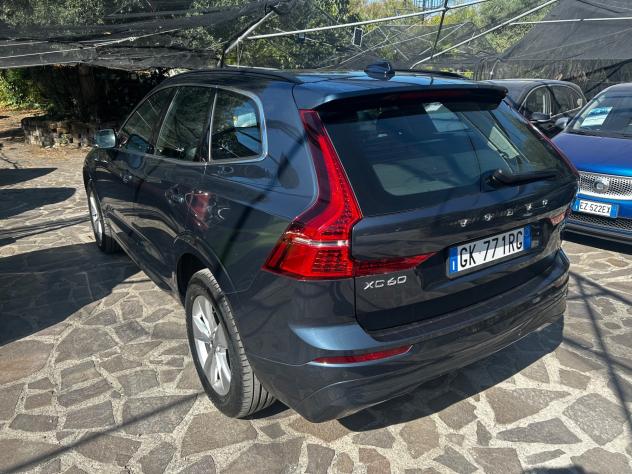 Volvo XC 60 XC60 B4 (d) AWD automatico Core - Foto 3