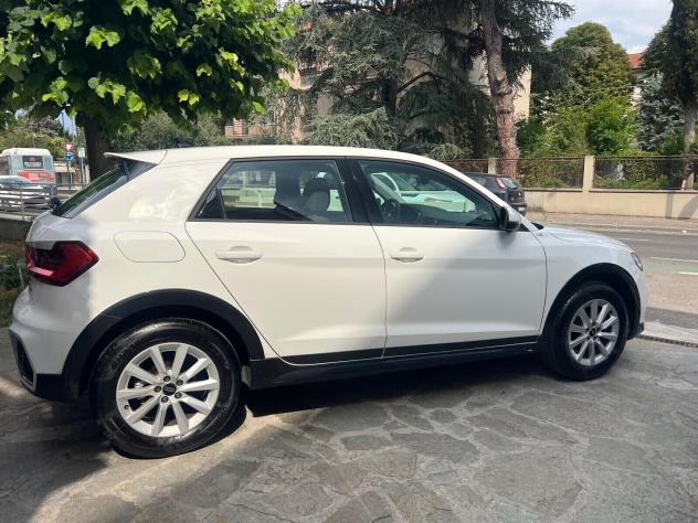 AUDI A1 ALLSTREET 30 TFSI S-TRONIC BUSINESS NEOP 15.800 km - Foto 5