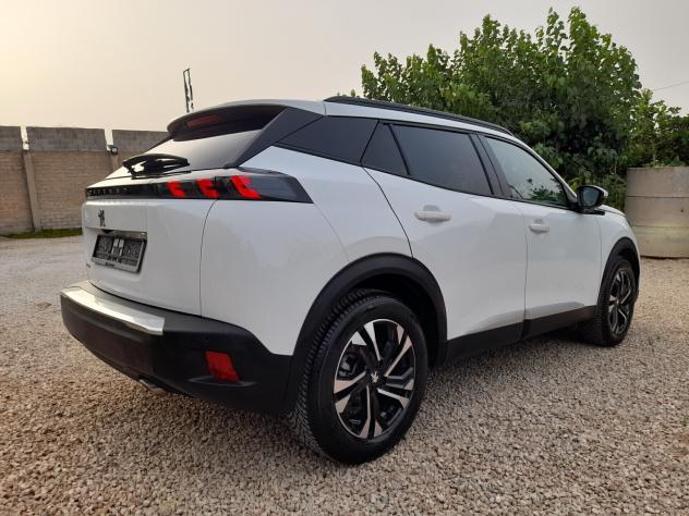 Peugeot 2008 BlueHDi 110 S&S Allure Pack anno 2021 - Foto 9