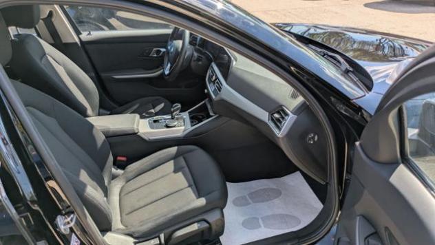 BMW 330 330e Touring Business Advantage Hybrid 2.0cc 292cv rif. 24063674 - Foto 10
