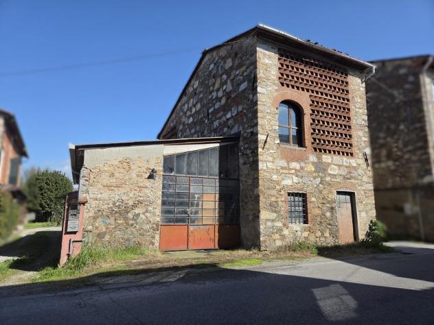 Fienile in vendita a Capannori 170 mq Rif: 1403787