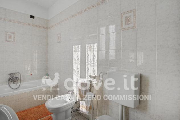 Villa di 180 m² con 4 locali e posto auto in vendita a Cocquio-Trevisago - Foto 16