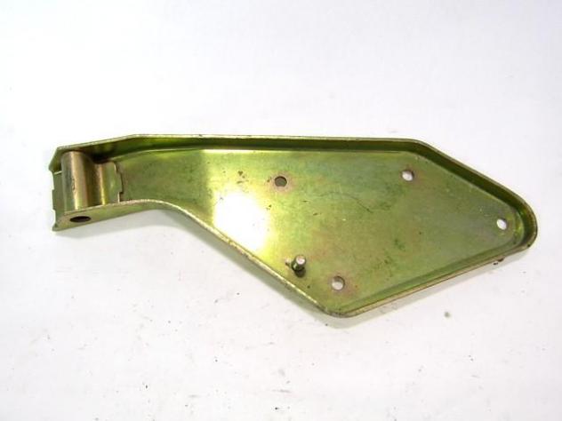 4394526 STAFFA SUPPORTO MOTORE FIAT 127 900 B RICAMBIO NUOVO - Foto 2