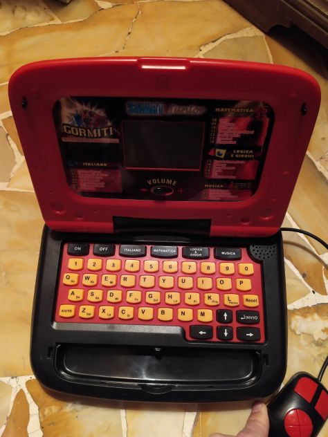 COMPUTER PORTATILE INTERATTIVO PARLANTE GORMITI