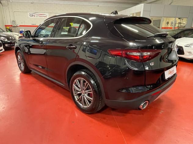 Alfa Romeo Stelvio 2.2 Turbodiesel 180 CV AT8 RWD Executive - Foto 3