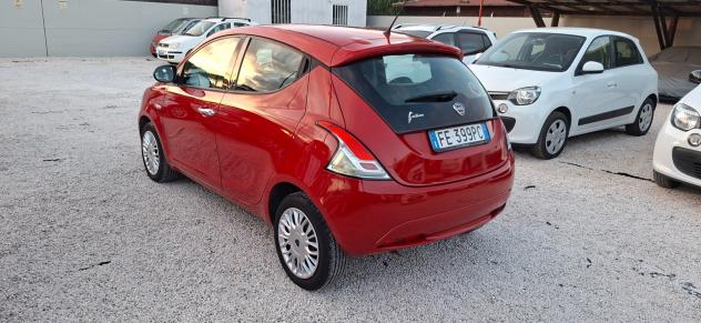 Lancia Ypsilon 1.2 69 CV 5 porte Silver - Foto 5
