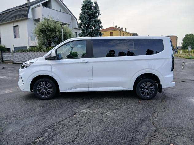 Ford Tourneo Custom 320L1H1 2.0 Eco 136cv Titanium 8 Posti - Foto 3