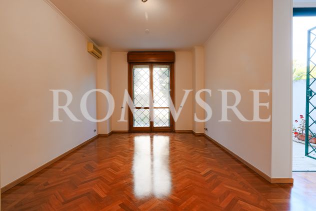 TORRINO NORD TRILOCALE 78 MQ CON GIARDINO OTTIME CONDIZIONI