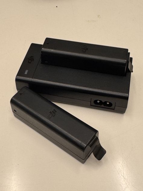 DJI Osmo 4K completo – 2 batterie + microfono + custodia - Foto 7