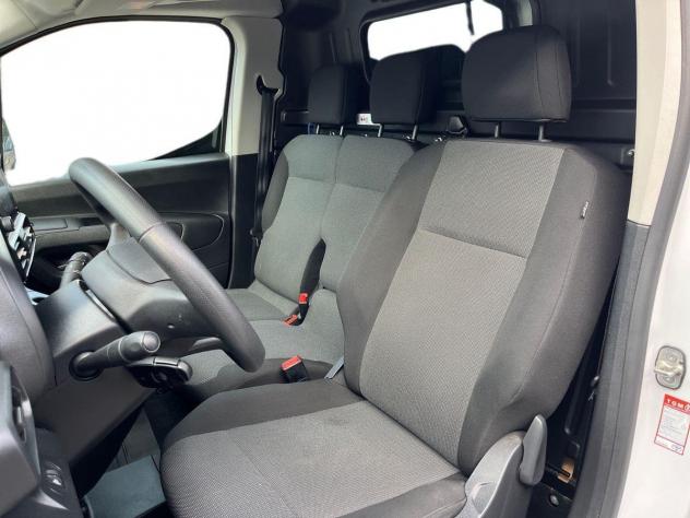 Toyota Proace City 1.2P 110CV M/T 650KG L1 D Comfort - Foto 10