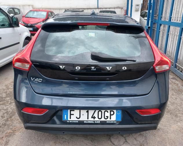 Volvo V40 D3 Geartronic Momentum ANNO 2017 - Foto 6