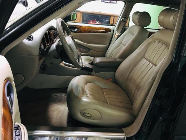 Jaguar XJ8 3.2 v8 automatica iscrivibile ASI - Foto 9