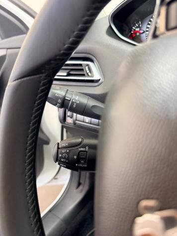 Peugeot 308 BlueHDi 130 CV SW Allure 03/2019 Euro 6B - Foto 7
