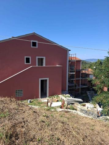 casa semindipendente in vendita a Sarzana