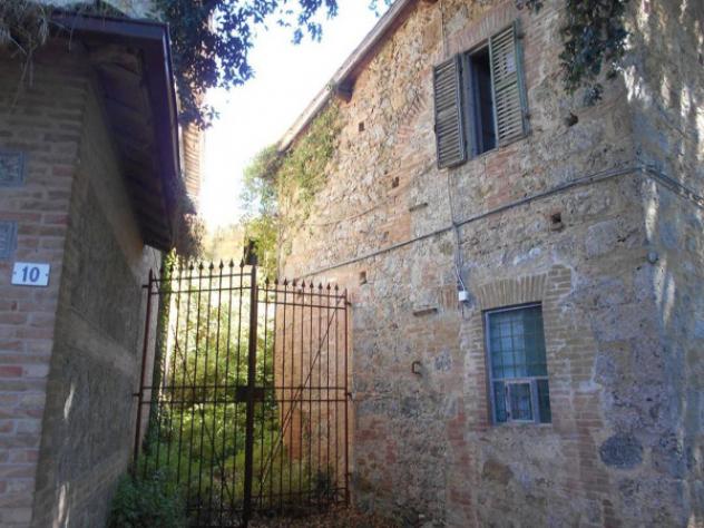 Immobile in asta di 1120 m² con più di 5 locali in vendita a Siena - Foto 2