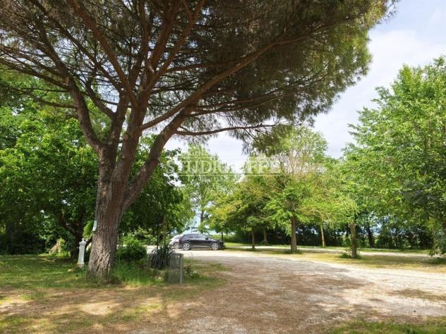 Immobile ideale per agriturismo con locali per conduzione ristorante e 6 camere con bagno - Foto 2