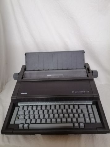 Macchina per scrivere Olivetti