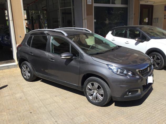 Peugeot 2008 BlueHDi 100 Active - Foto 8