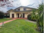 Casa singola in vendita a Pietrasanta 230 mq  Rif: 1317208