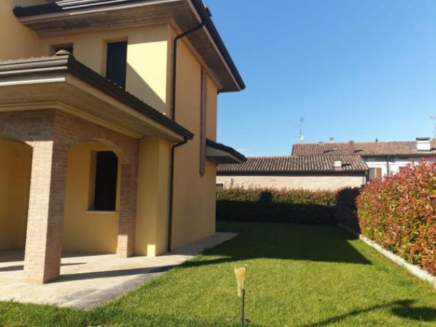 Villetta a schiera di 170 m² con 4 locali e box auto in vendita a San Possidonio - Foto 5