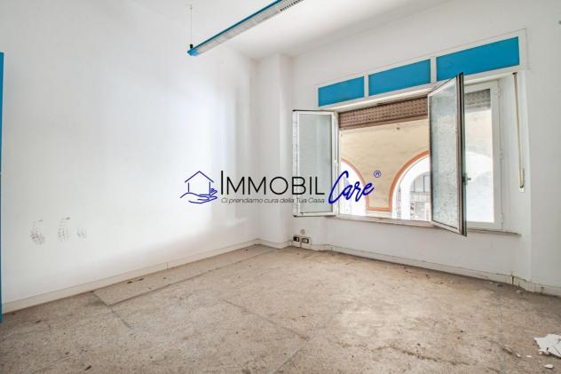 ufficio in vendita a Livorno in zona Centro Città
