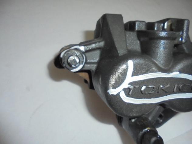 PINZA ANTERIORE DESTRA KAWASAKI ER-6N 2012-13 430800076DJ FRONT RIGHT CALIPER STRISCIATA - Foto 2