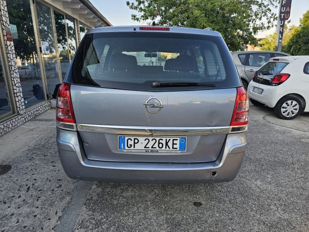 Opel Zafira II 1.9 cdti Cosmo 120cv Kw 88 - Foto 4