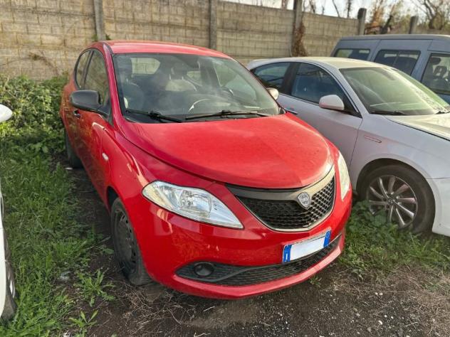 Lancia Ypsilon 1.2 69 CV 5 porte Platinum - Foto 2