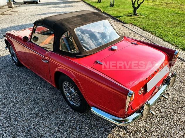 Triumph TR4 TR4A IRS Rosso Interni Pelle Nera 1966 Guida a Destra - Foto 8