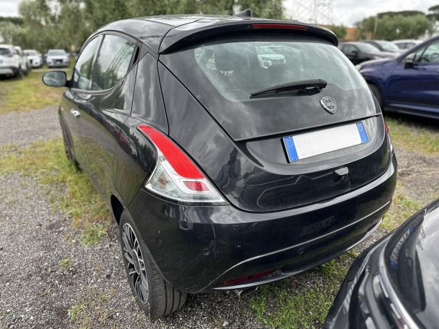 Lancia Ypsilon 1.0 FireFly 5 porte S&S Hybrid Platino - Foto 5