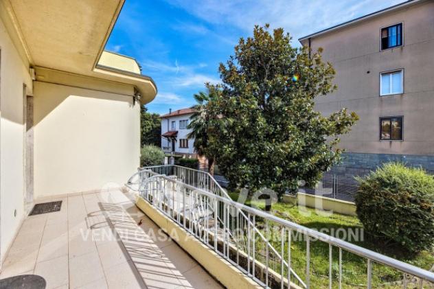 Villa di 250 m² con più di 5 locali e posto auto in vendita a Varese - Foto 13