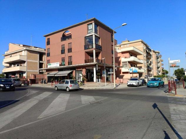 Locale commerciale in affitto a Ladispoli - Foto 7