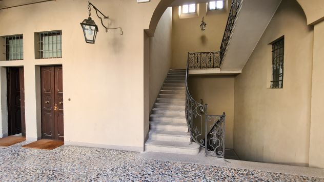 PICCOLO BILOCALE SU 2 LIVELLI PAVIA CENTRO STORICO/CORSO MAZZINI - Foto 9