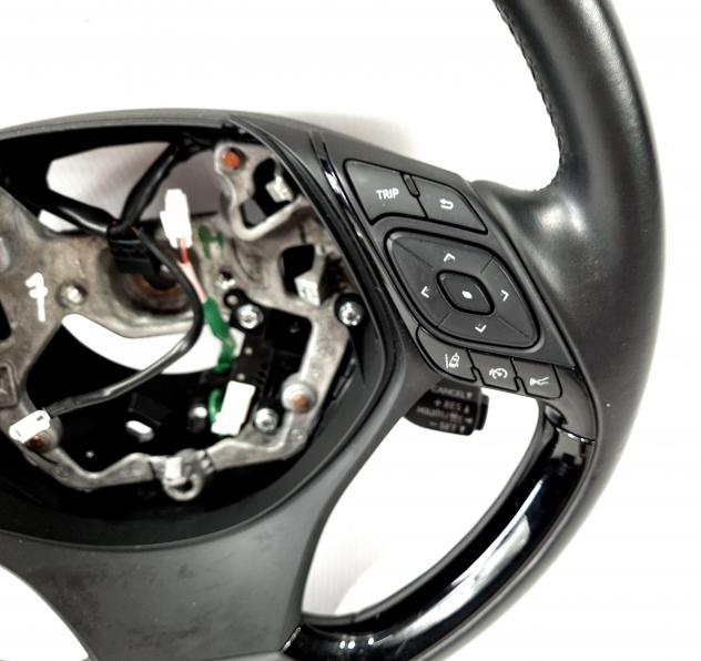 VOLANTE TOYOTA C-HR Ibrida 627554600 (1623) - Foto 3