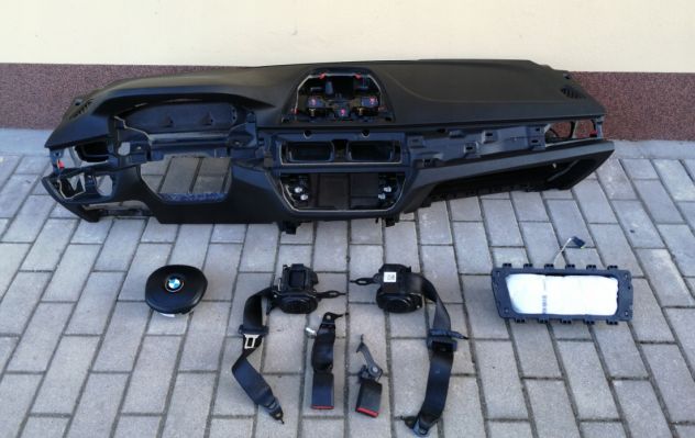 KIT AIRBAG PER BMW SERIE 5 G30 DAL 2016 IN POI