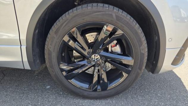 VOLKSWAGEN Tiguan 2.0 TDI 200 CV SCR DSG 4MOTION R-Line PERMUTE rif. 23989658 - Foto 6