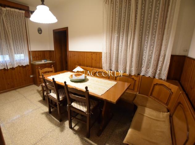 CASA INDIPENDENTE di 5 vani e di 228 mq (ASOLO) rif. BL075 - Foto 5