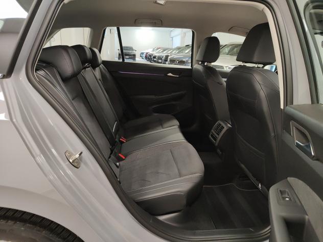 Volkswagen Golf Variant 2.0 TDI 150 CV DSG Style CarPlay/Android - Foto 7