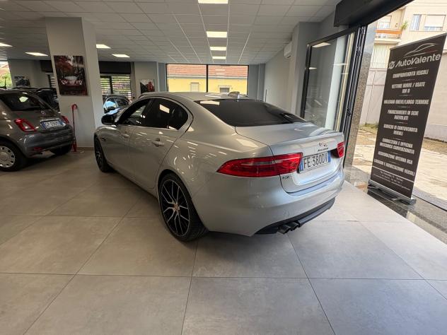 Jaguar XE Sport 2.0 TDI 180cv 2016 km 169000 - Foto 6